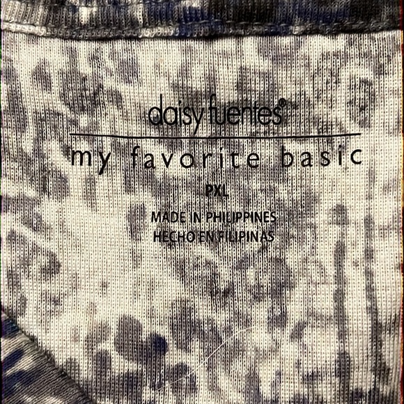 Gray and Blue Reptile Print Top Sz PXL - Picture 3 of 5